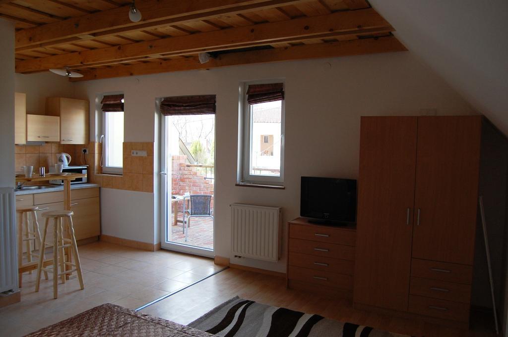 Maya Guesthouse Eger Luaran gambar
