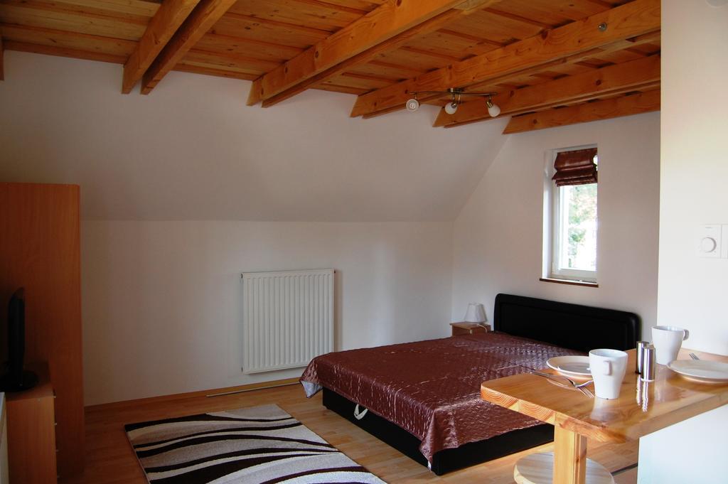Maya Guesthouse Eger Luaran gambar